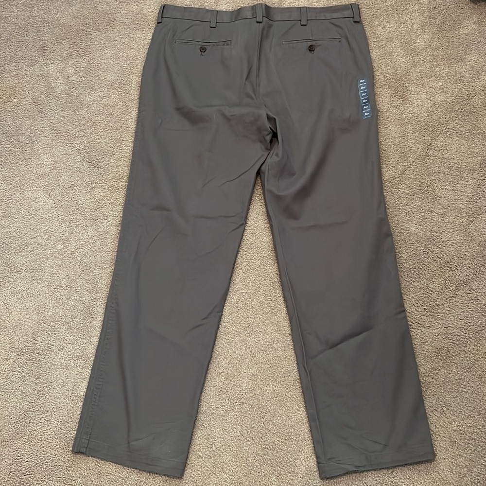 G.H. Bass Men’s Chino Pants NWOT - Picture 2 of 6